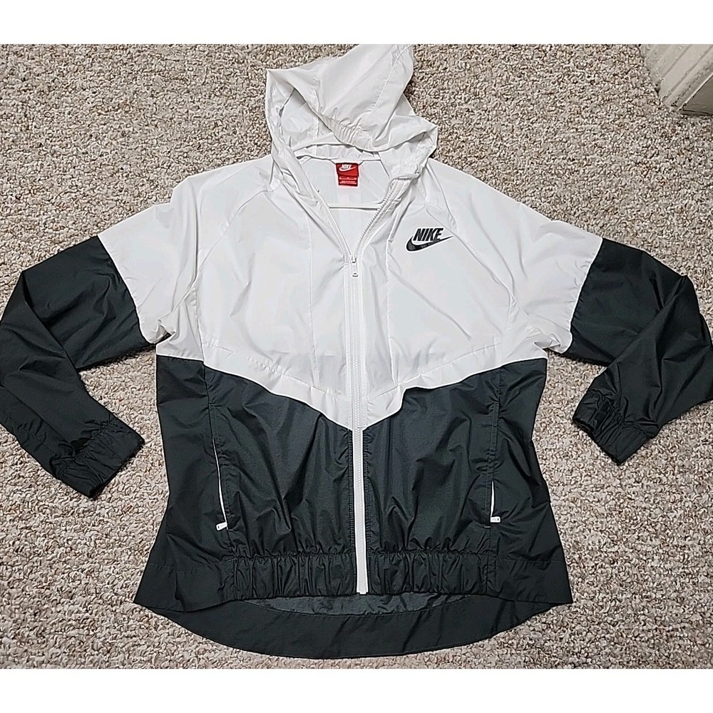 Nike Sportswear Windrunner Jacket Women XL Black White Windbreaker 726138-101